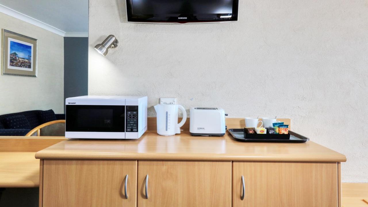 تامفورث Edward Parry Motel And Apartments المظهر الخارجي الصورة